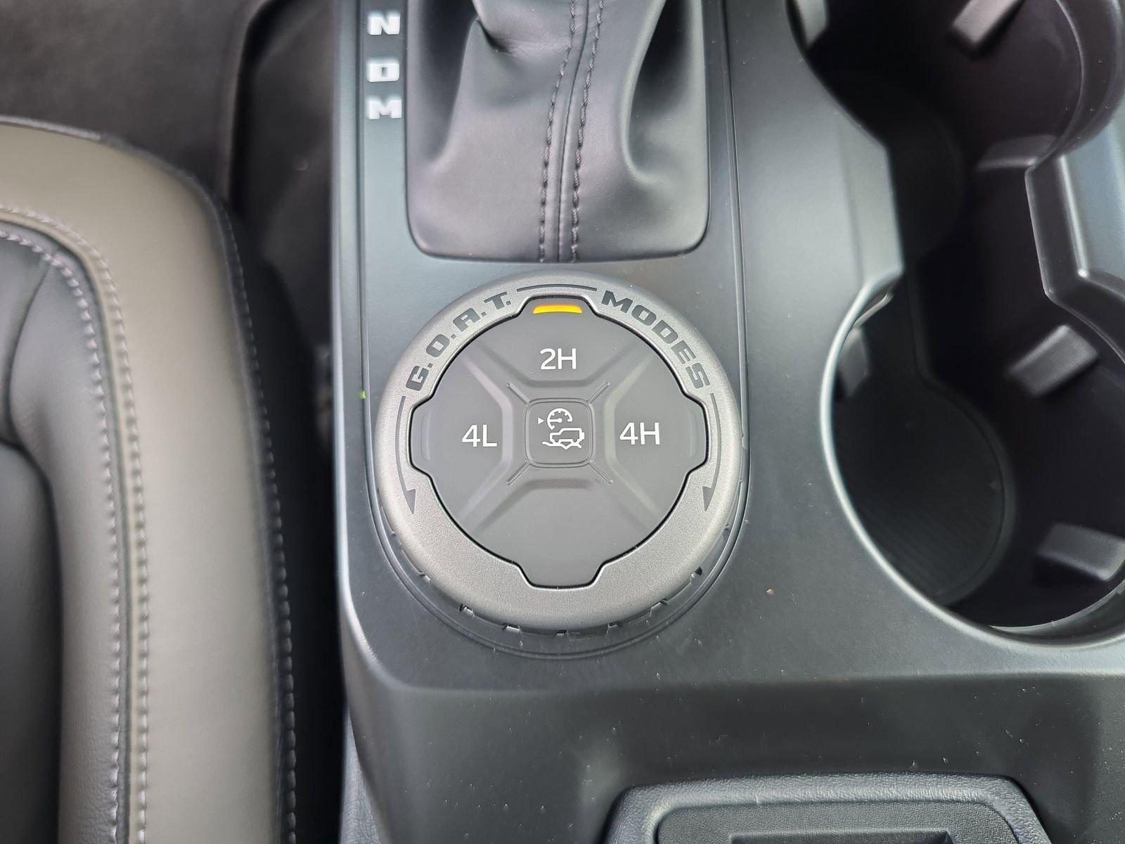 Ford Bronco Outer Banks 4Wd 4 Door - Thumbnail 20