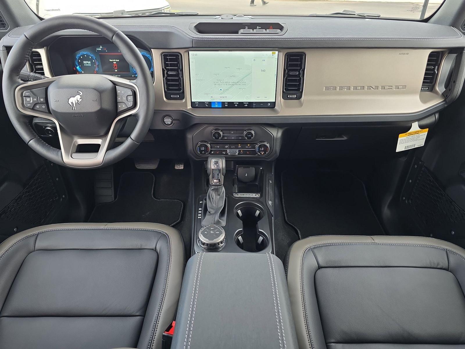 Ford Bronco Outer Banks 4Wd 4 Door - Thumbnail 9