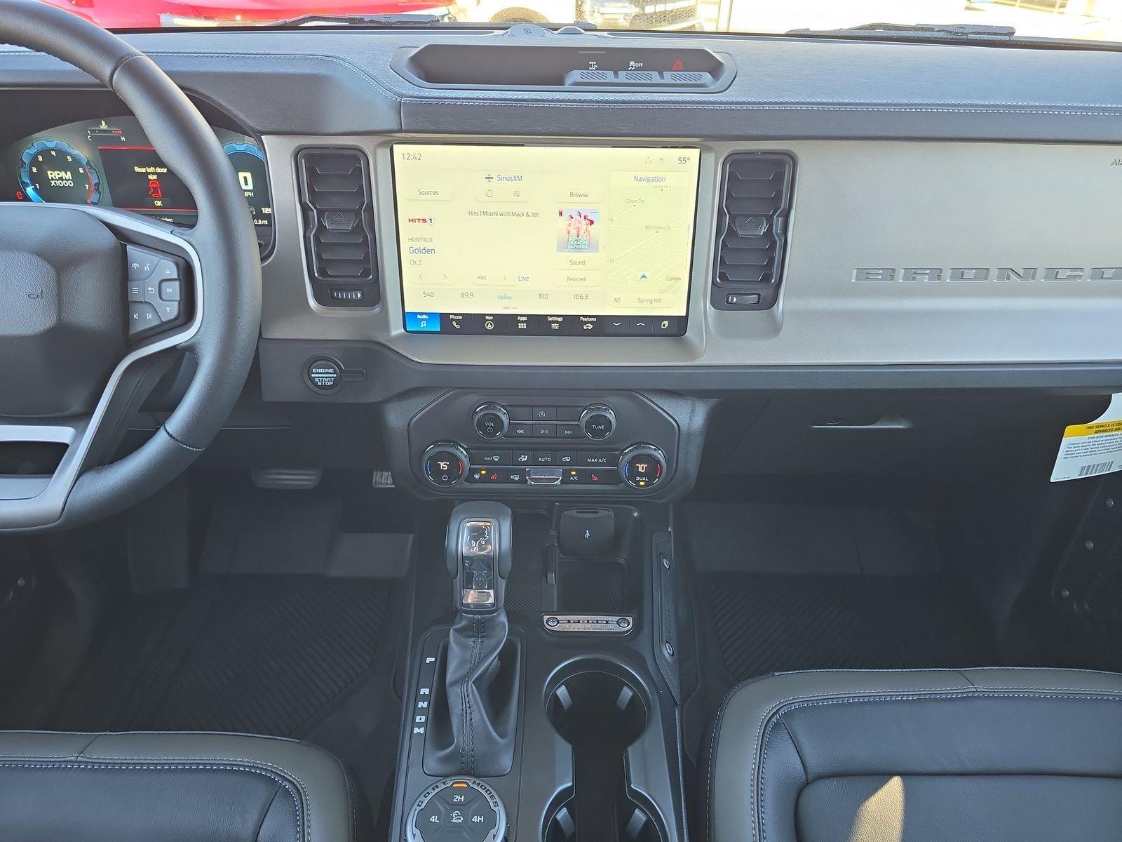 Ford Bronco Outer Banks 4Wd 4 Door - Thumbnail 11