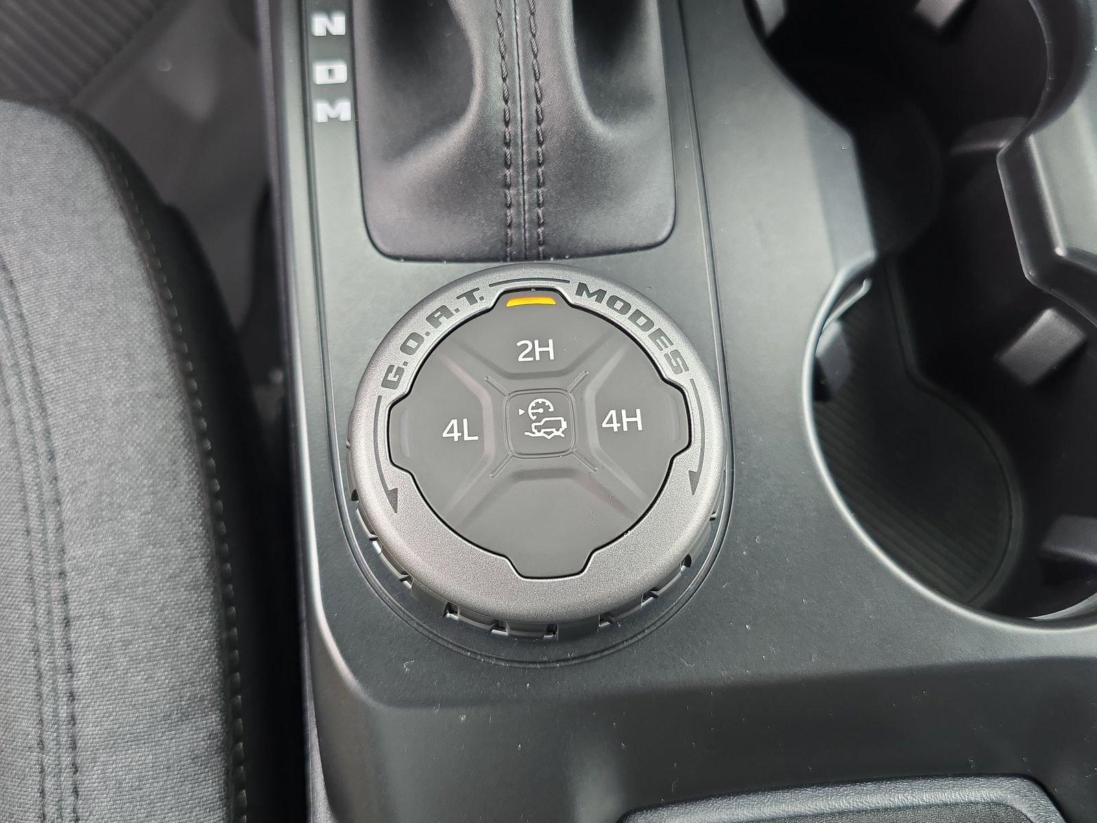 Ford Bronco Big Bend 4Wd 4 Door - Thumbnail 20