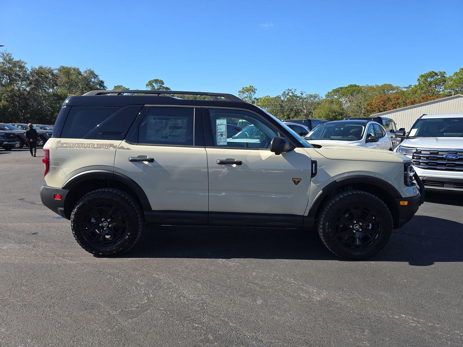 Ford Bronco Sport Badlands 4Wd 5 Door Suv, Suv & Crossovers - Thumbnail 4