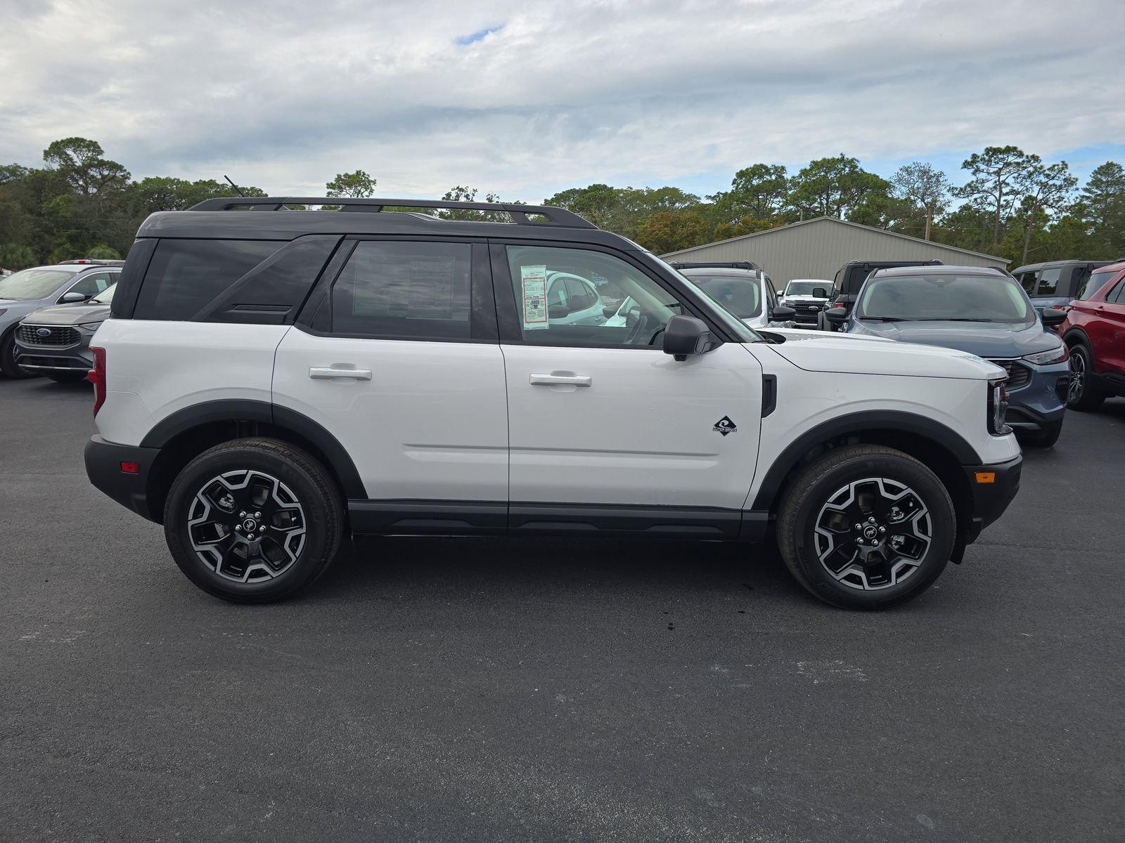 Ford Bronco Sport Outer Banks 4Wd 5 Door Suv, Suv & Crossovers - Thumbnail 4