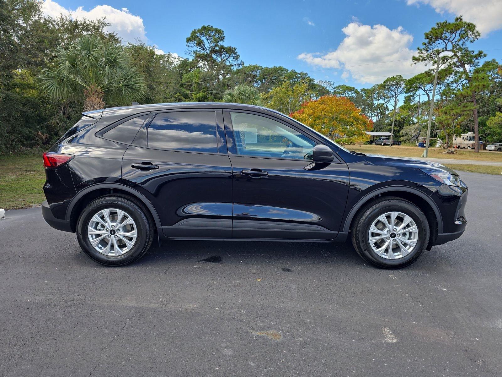 Ford Escape Active Fwd 4D Sport Utility - Thumbnail 4