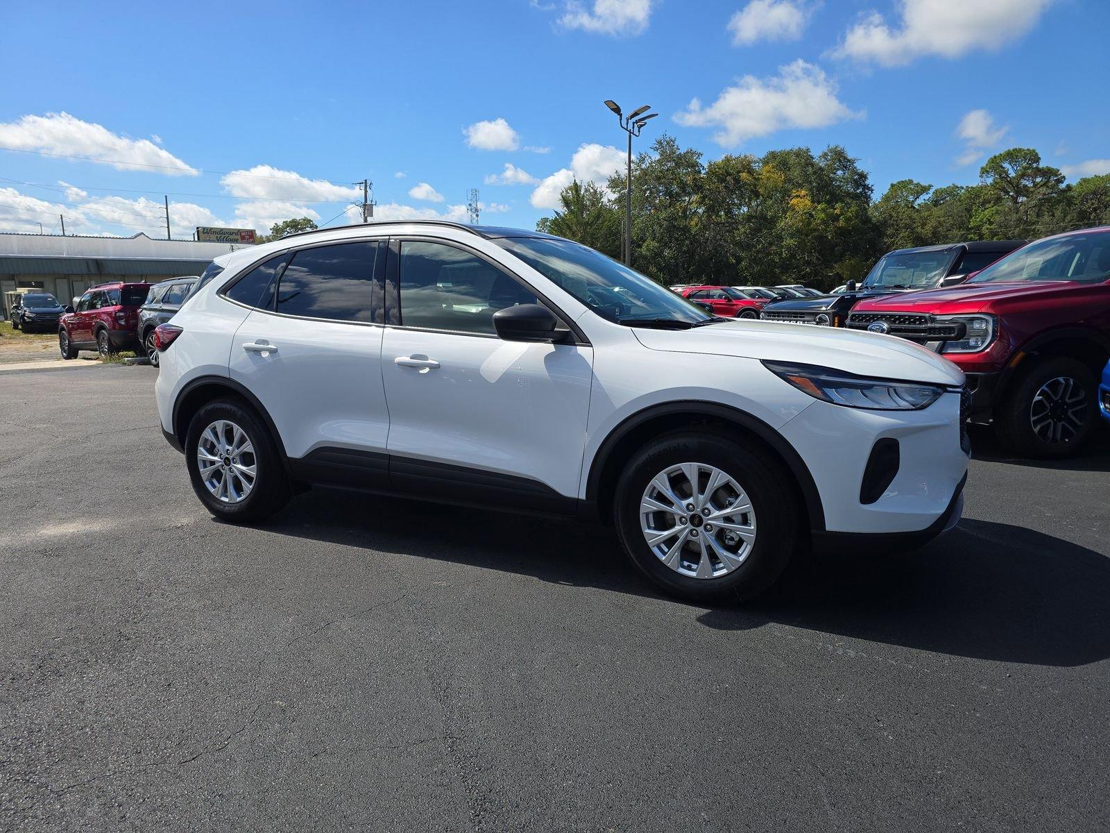 Ford Escape Active Fwd 4D Sport Utility - Thumbnail 3