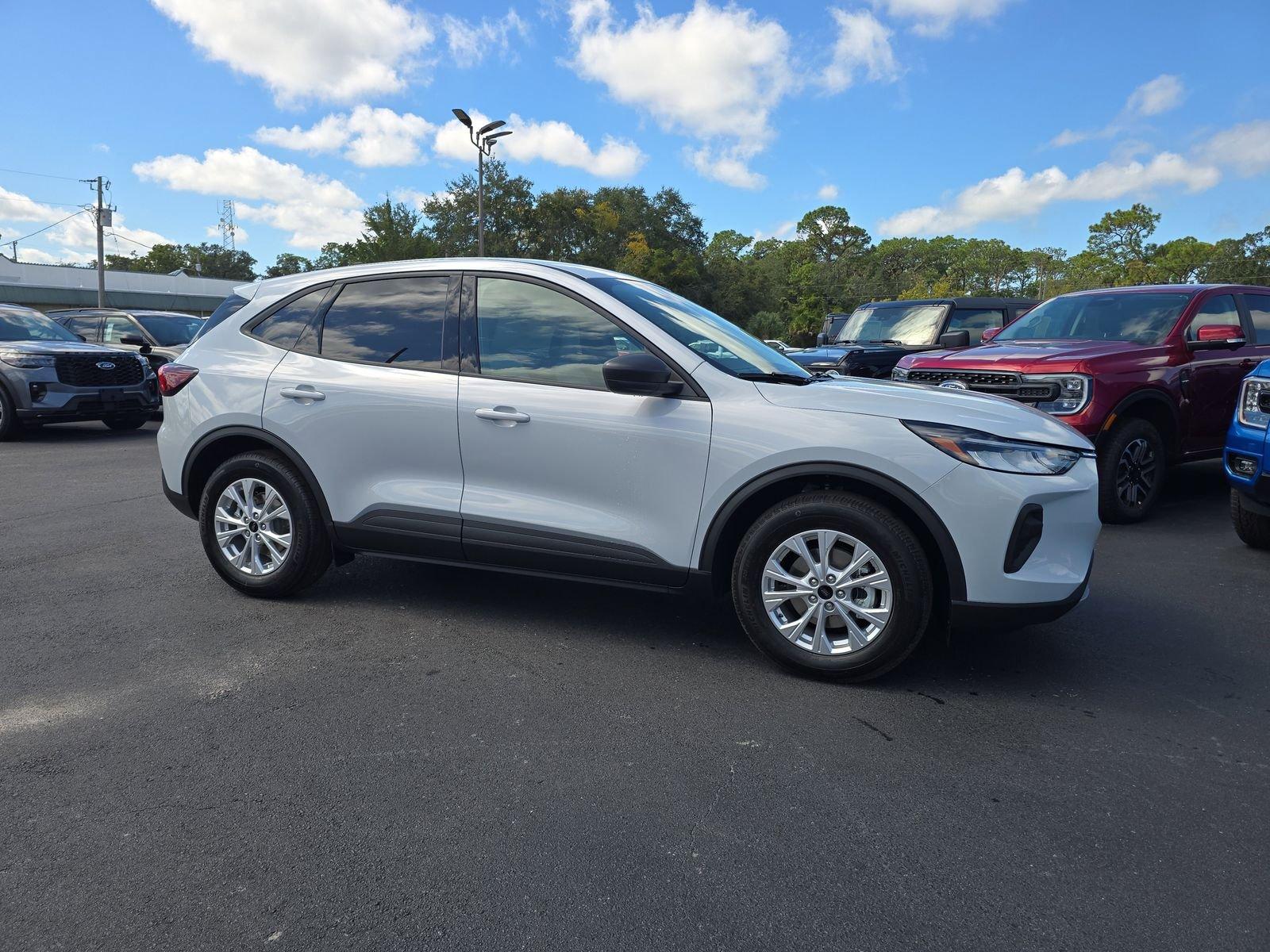 Ford Escape Active Fwd 4D Sport Utility - Thumbnail 3