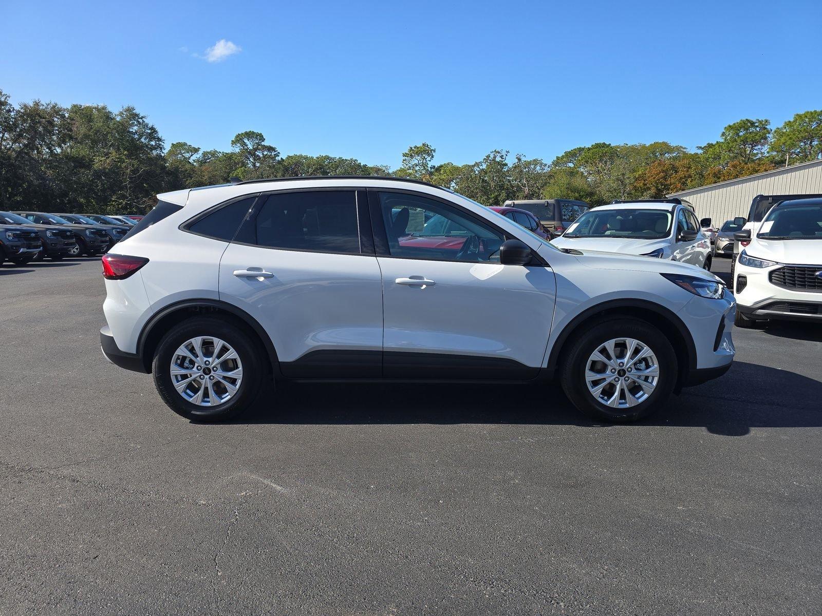 Ford Escape Active Fwd 4D Sport Utility - Thumbnail 4