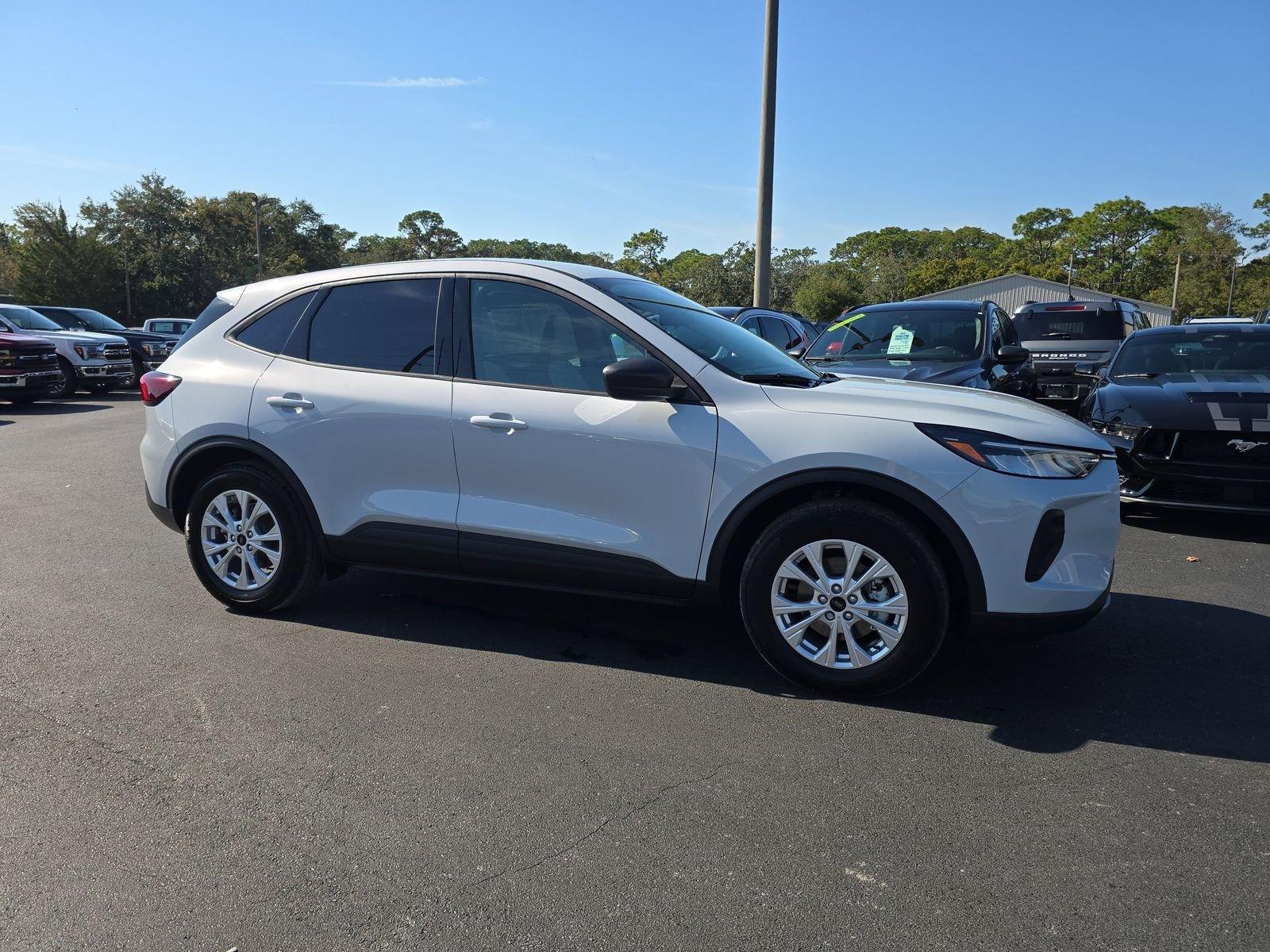 Ford Escape Active Fwd 4D Sport Utility - Thumbnail 3