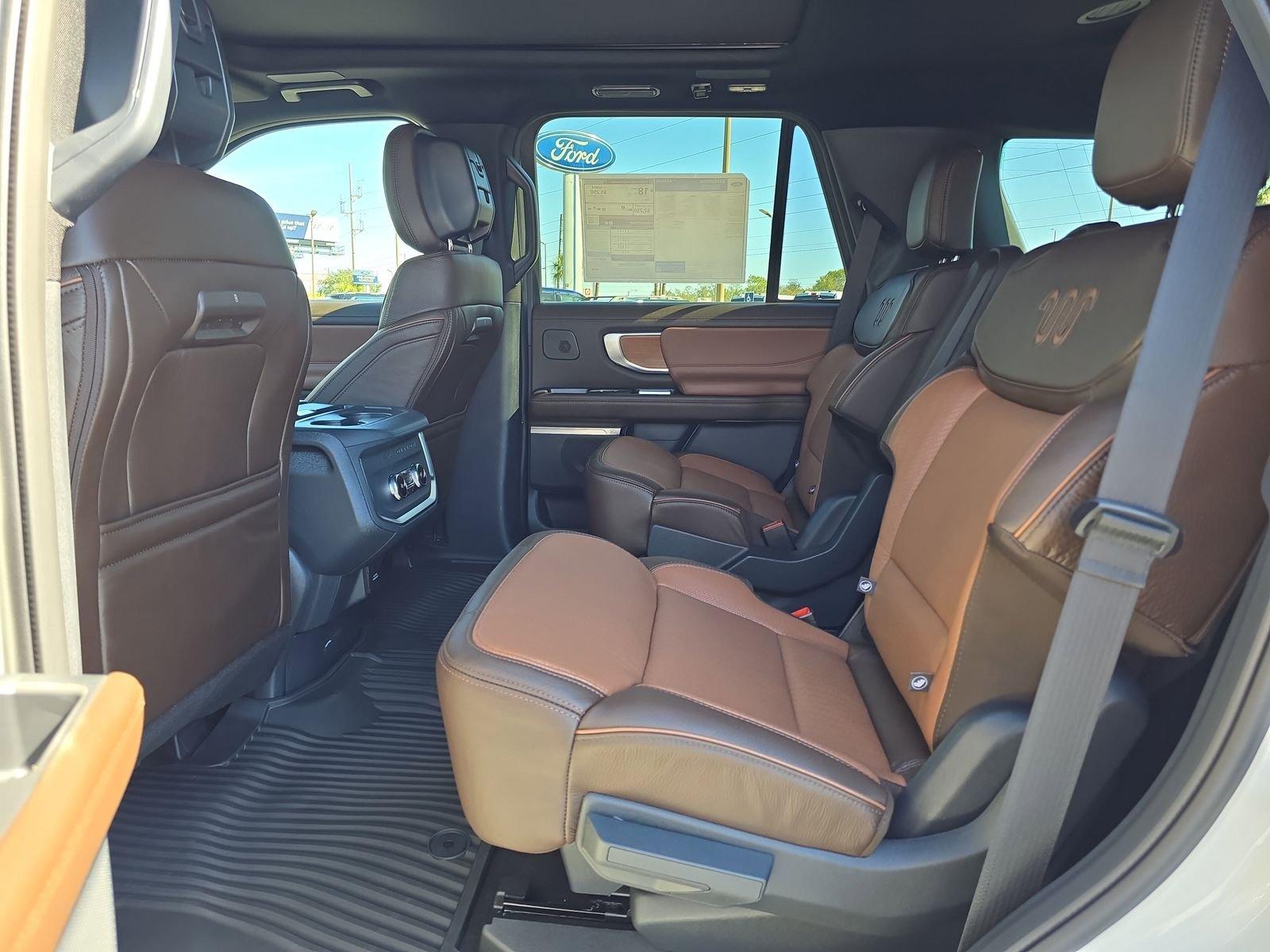 Ford Expedition King Ranch 4X4 Regular - Thumbnail 12