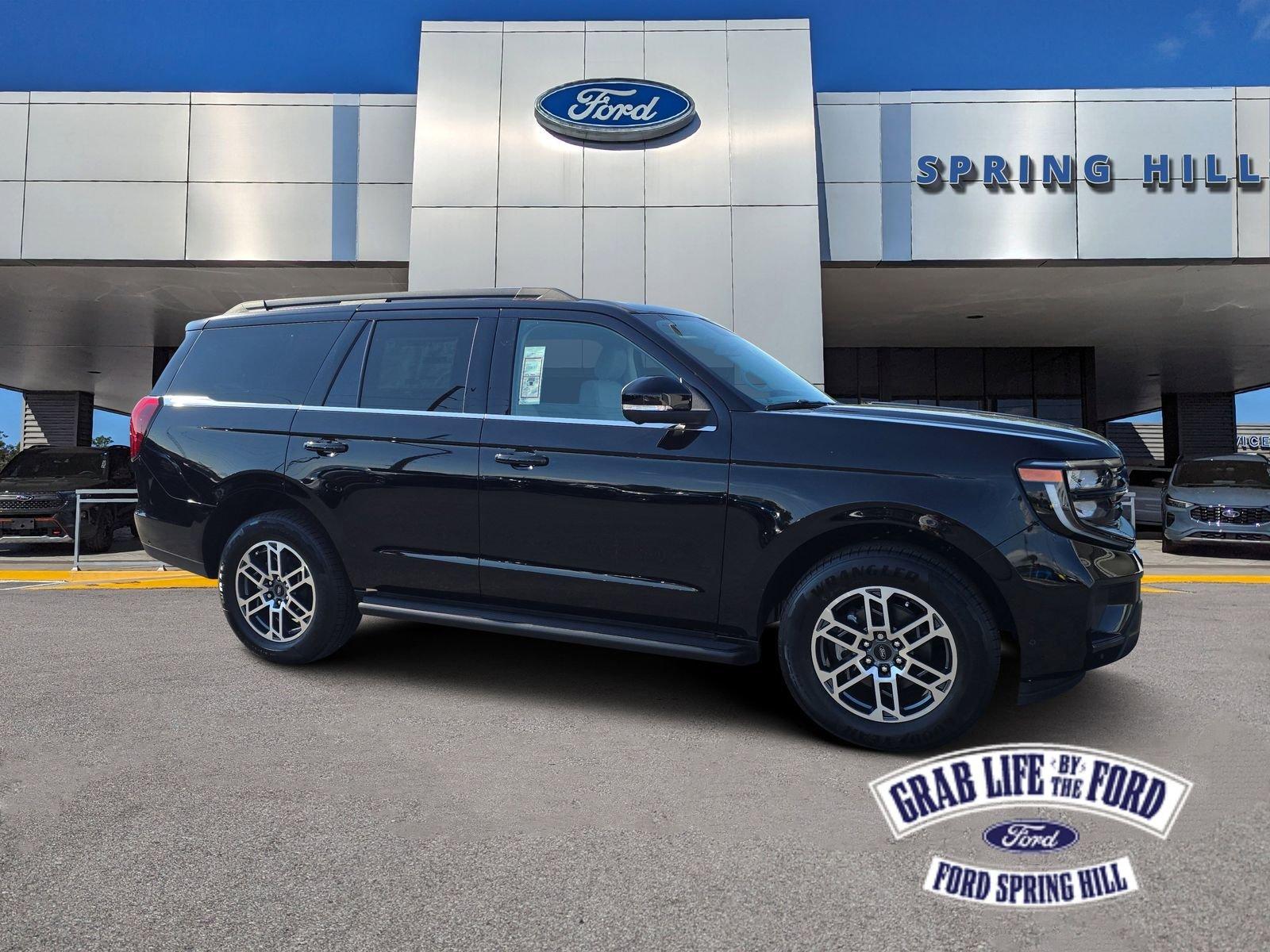 Ford Expedition Active 4X2 Regular - Thumbnail 2