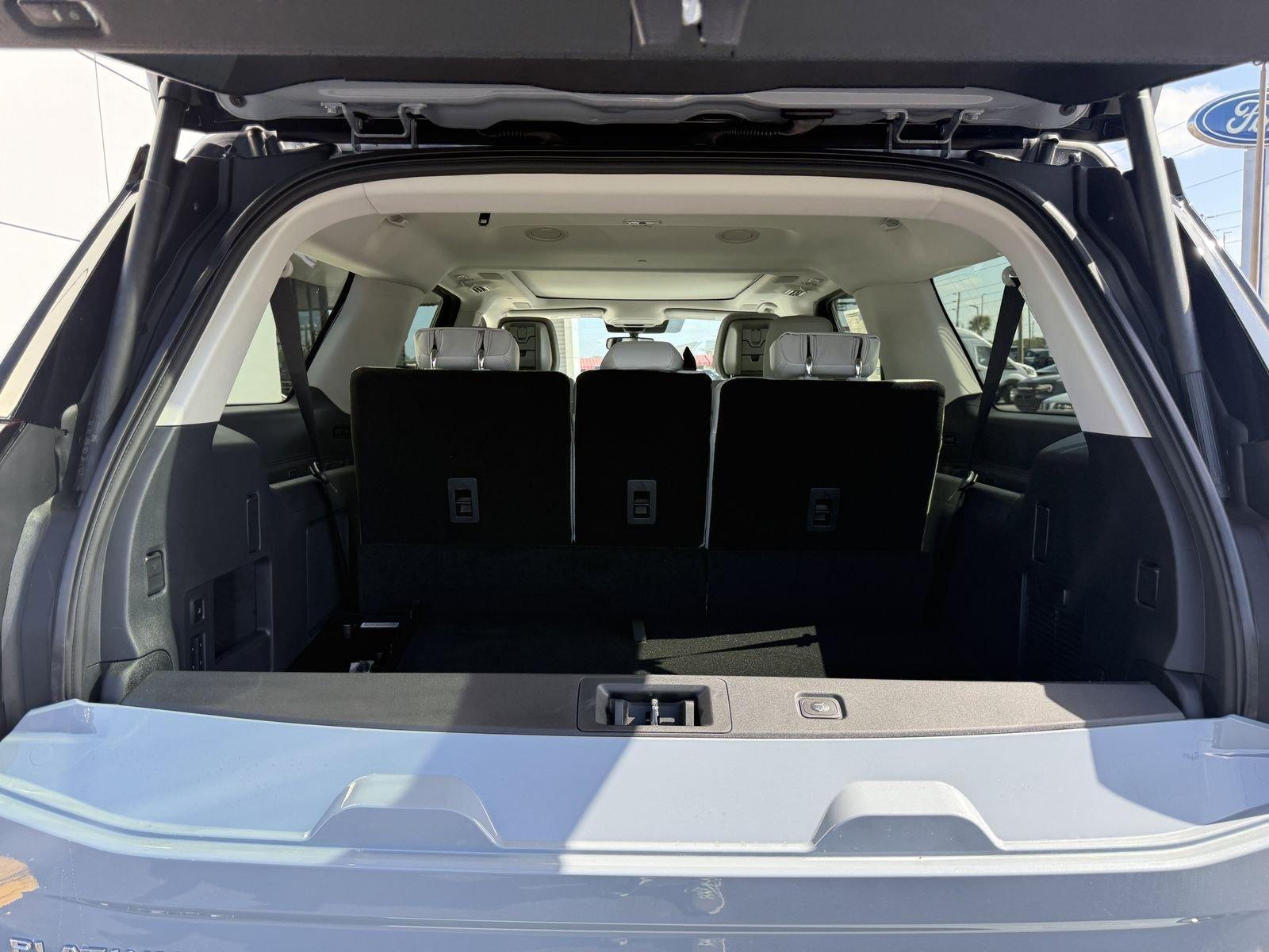 Ford Expedition Platinum 4X4 El - Thumbnail 9