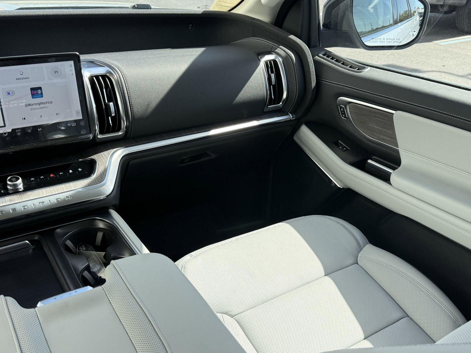 Ford Expedition Platinum 4X4 El - Thumbnail 15