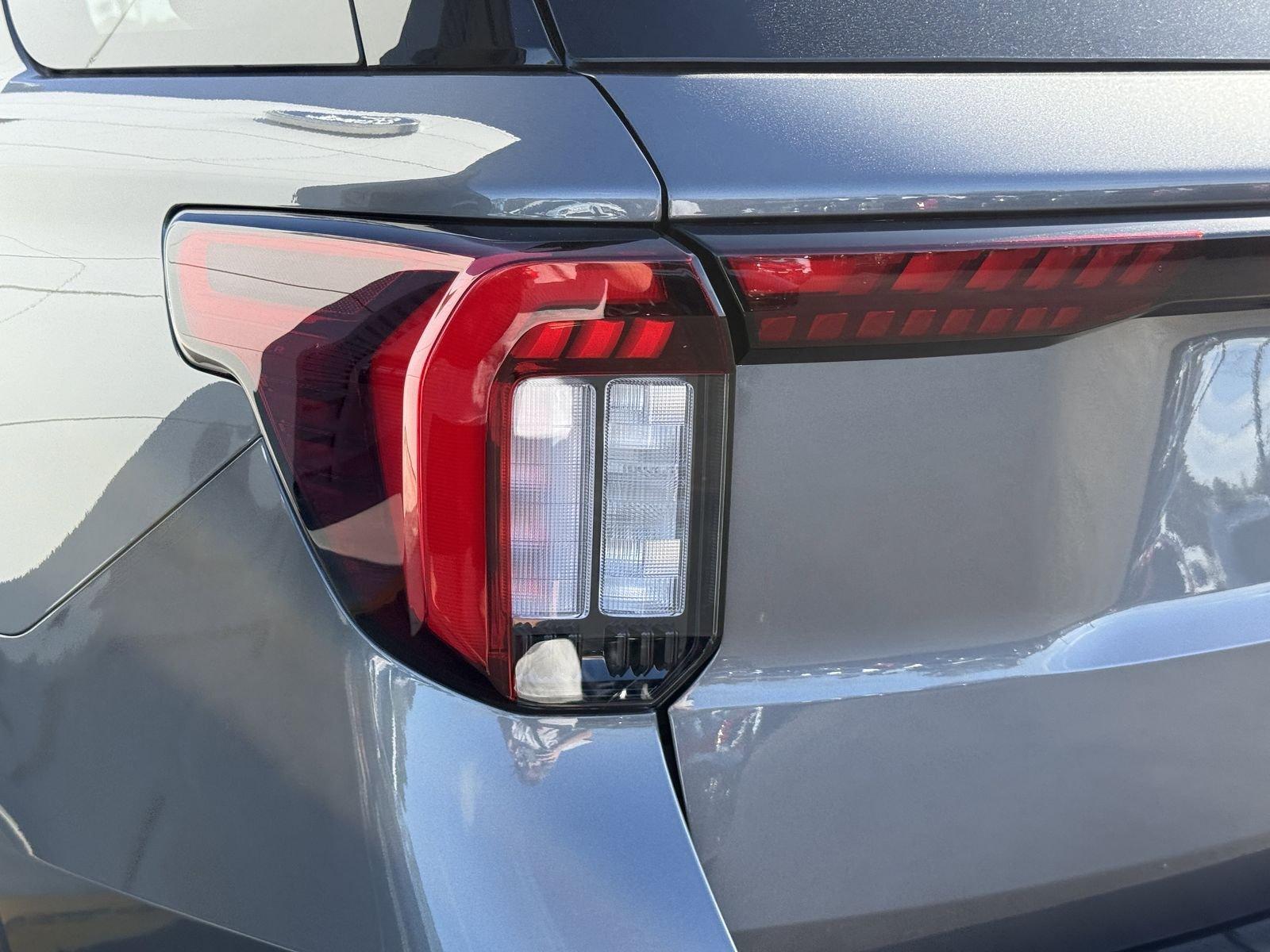 Ford Explorer St Rwd 4D Sport Utility - Thumbnail 8