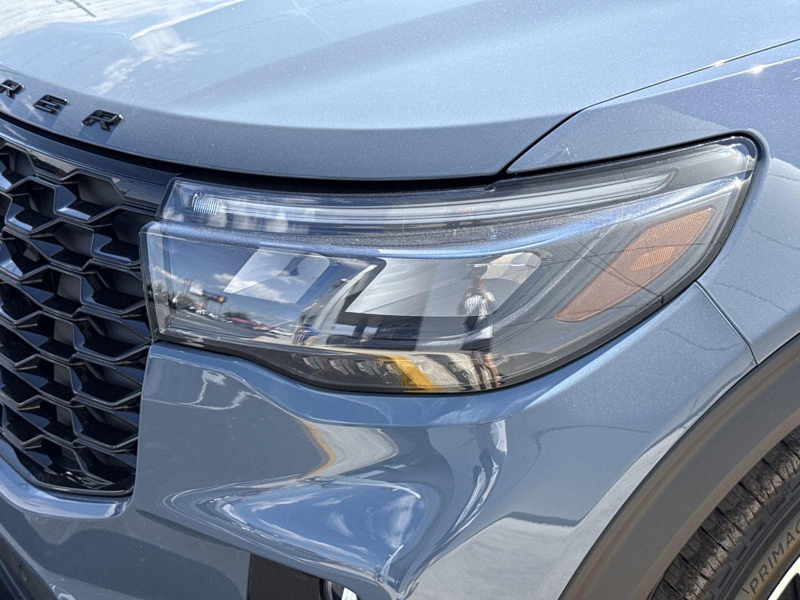 Ford Explorer St-Line Rwd 4D Sport Utility - Thumbnail 7