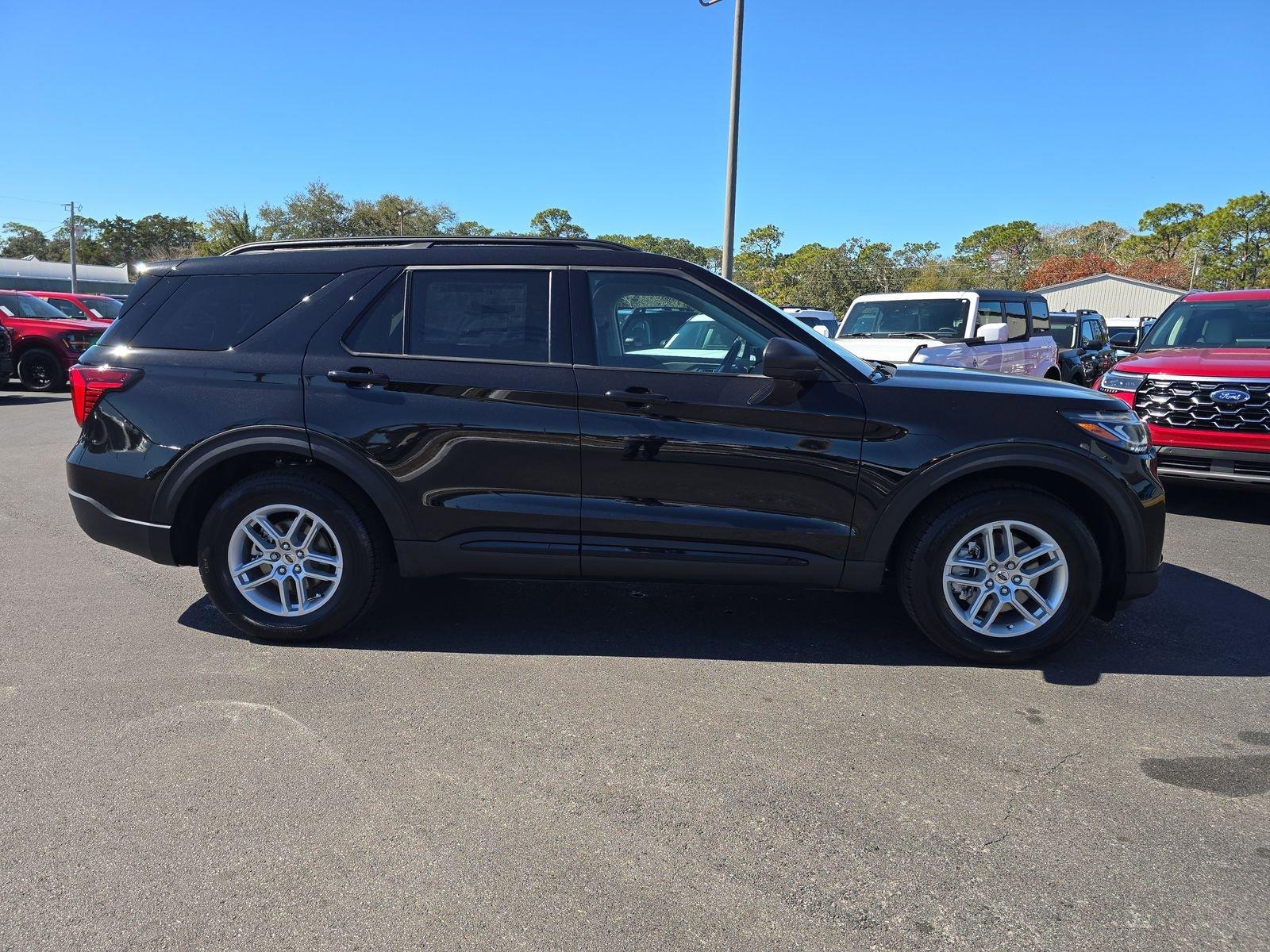 Ford Explorer Active Rwd 4D Sport Utility - Thumbnail 4