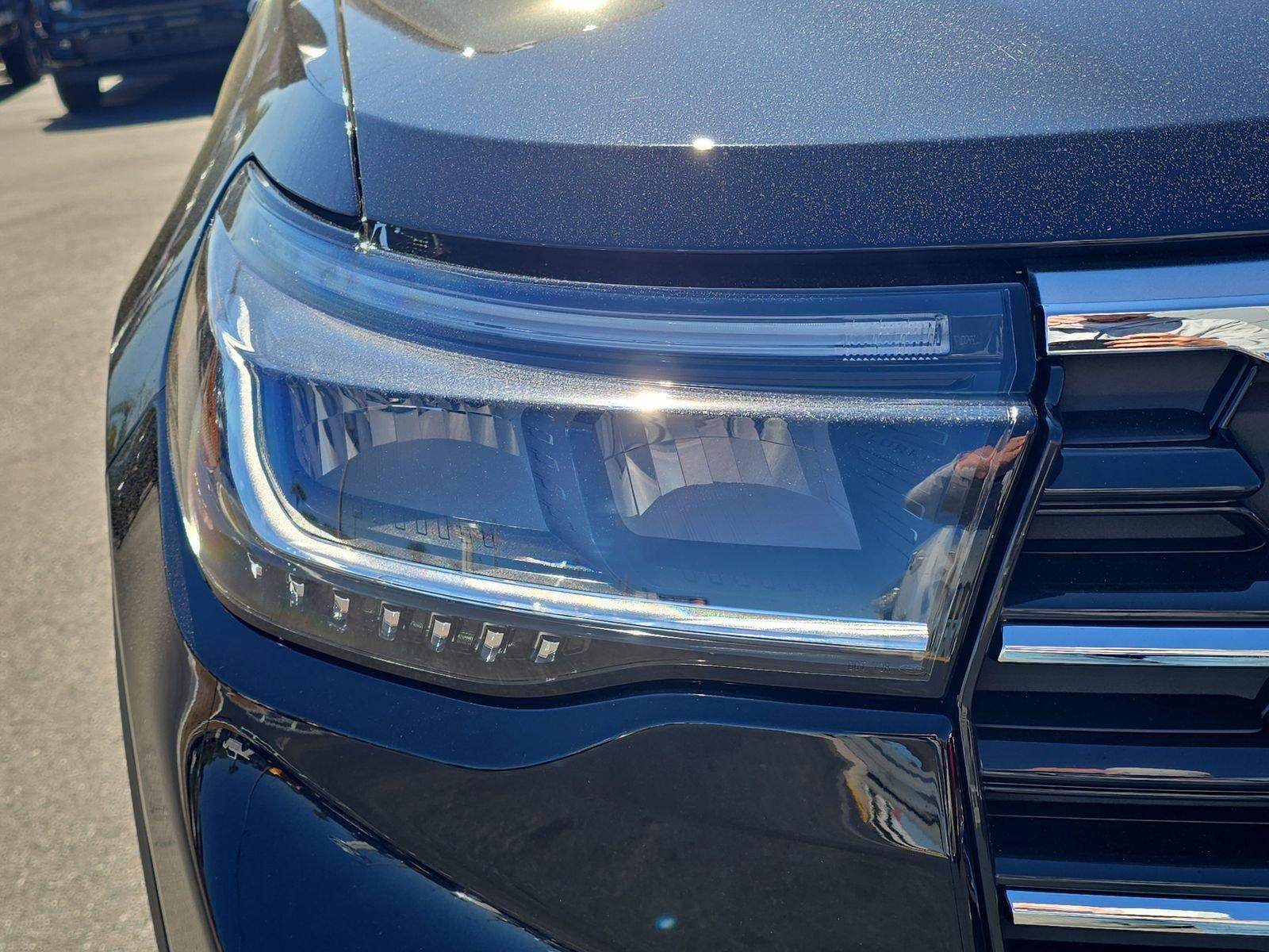 Ford Explorer Active Rwd 4D Sport Utility - Thumbnail 8