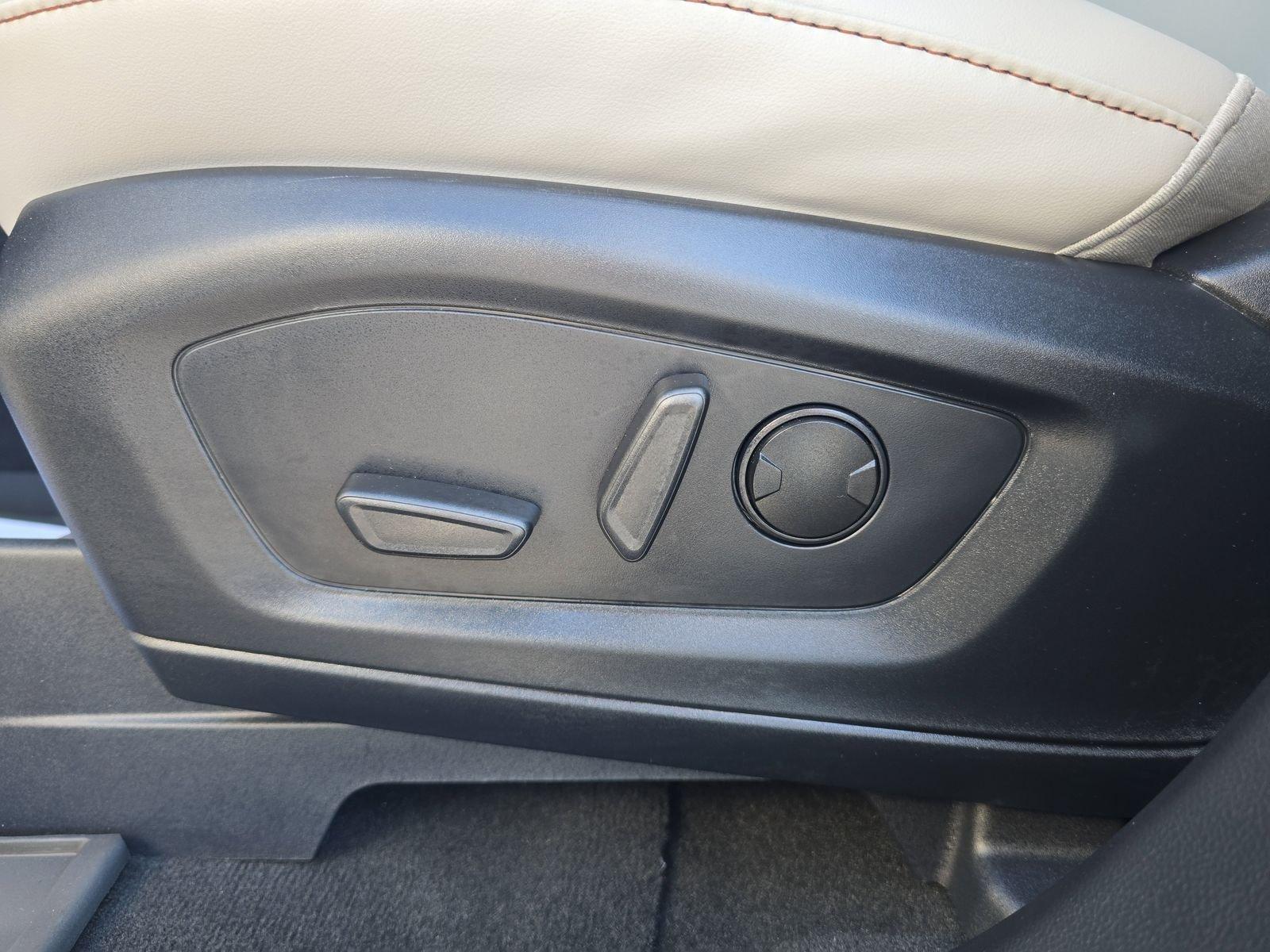 Ford Explorer Active Rwd 4D Sport Utility - Thumbnail 17