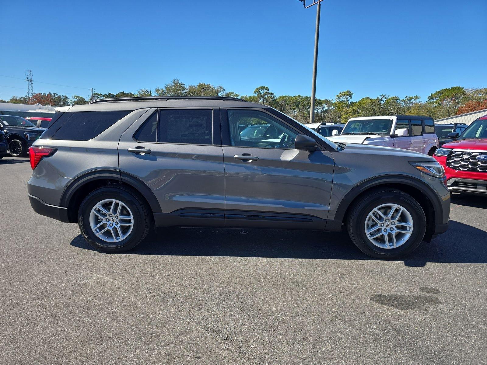 Ford Explorer Active Rwd 4D Sport Utility - Thumbnail 4