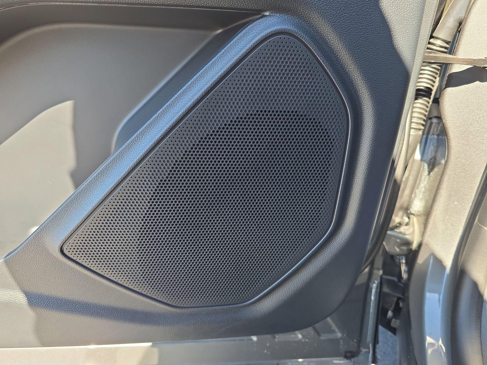 Ford Explorer Active Rwd 4D Sport Utility - Thumbnail 16