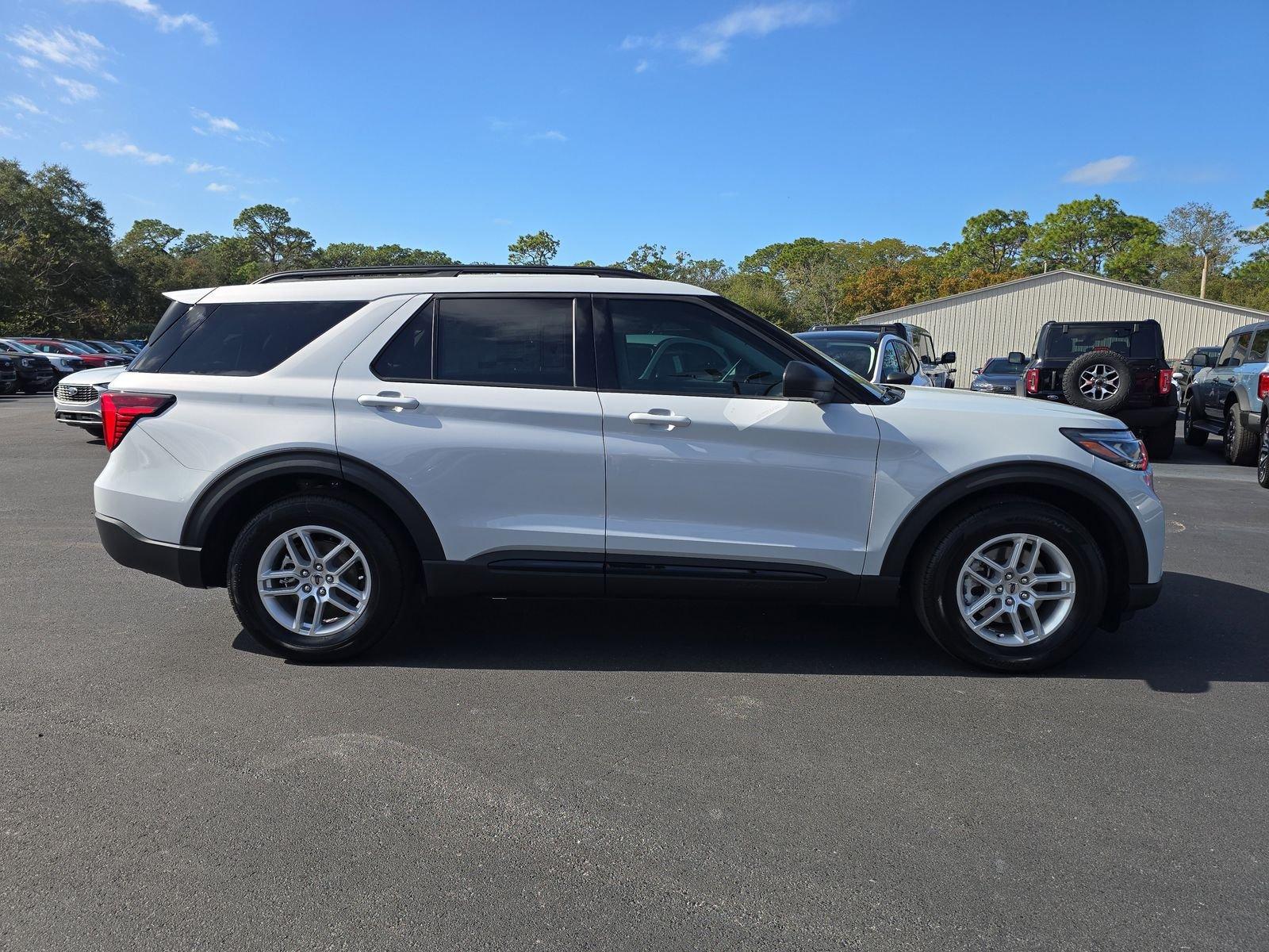 Ford Explorer Active Rwd 4D Sport Utility - Thumbnail 4