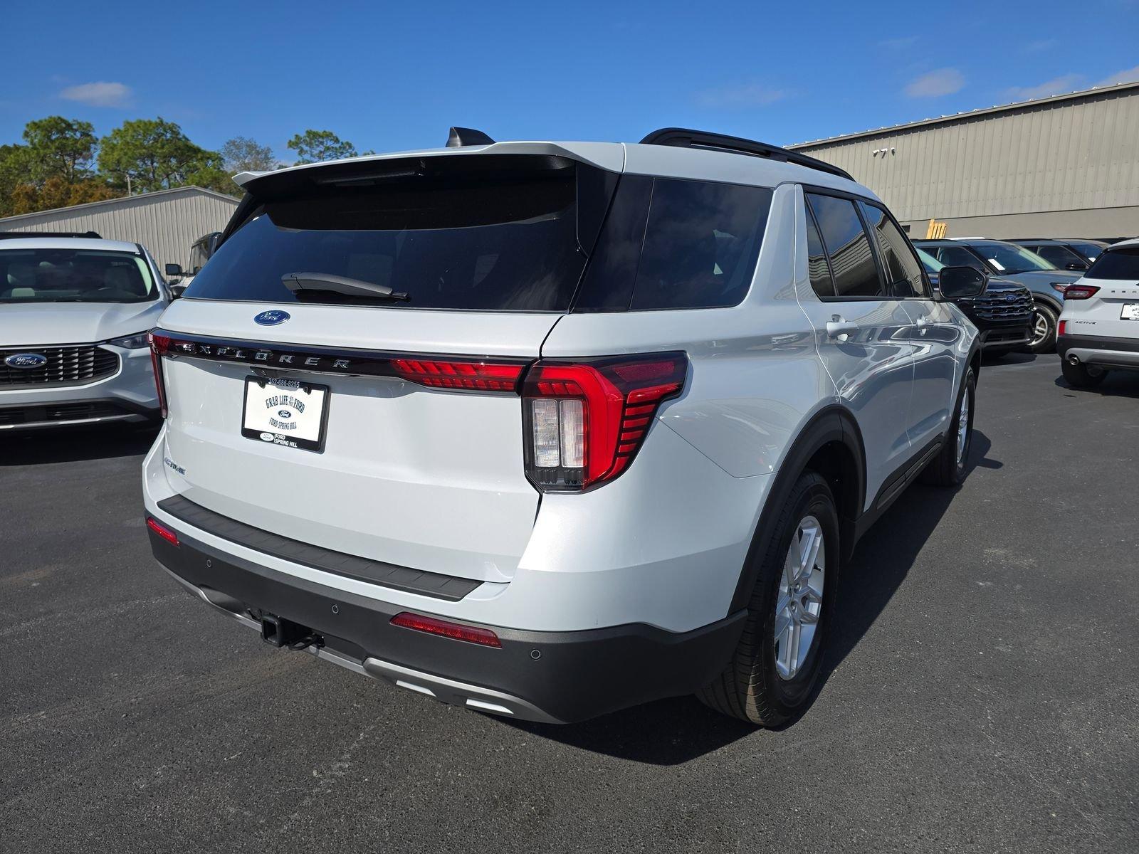 Ford Explorer Active Rwd 4D Sport Utility - Thumbnail 5