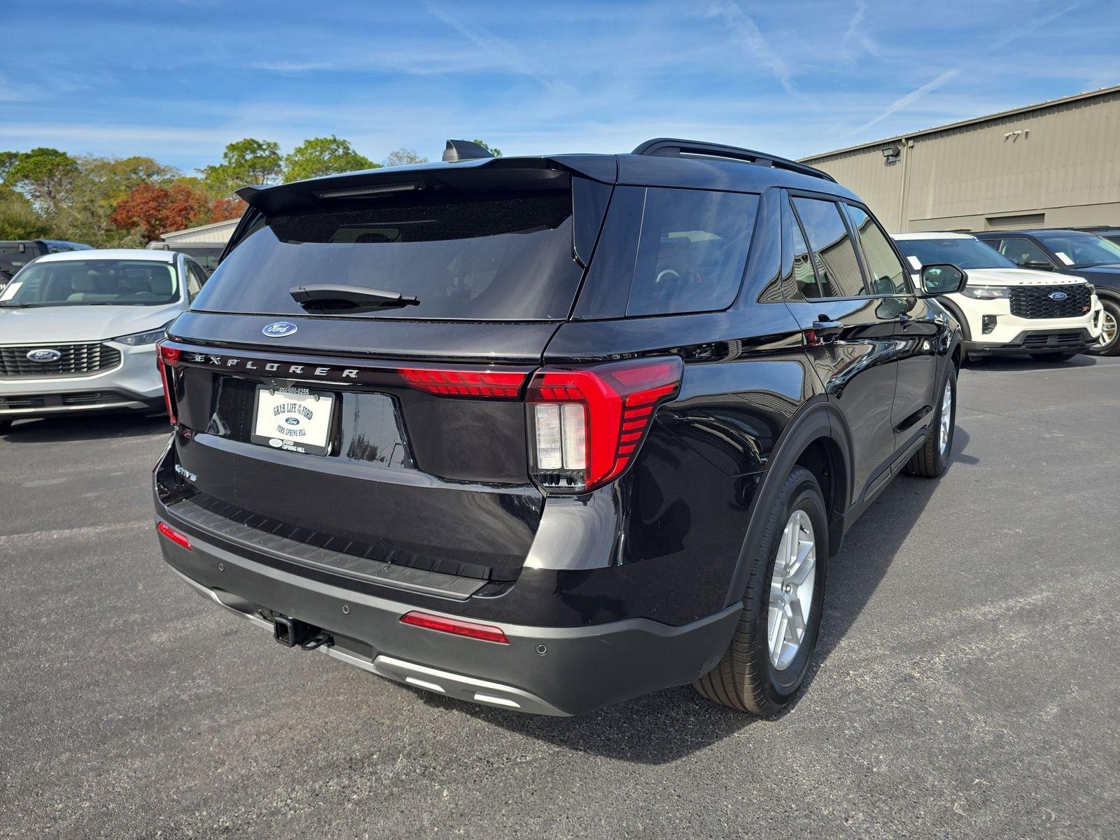 Ford Explorer Active Rwd 4D Sport Utility - Thumbnail 5