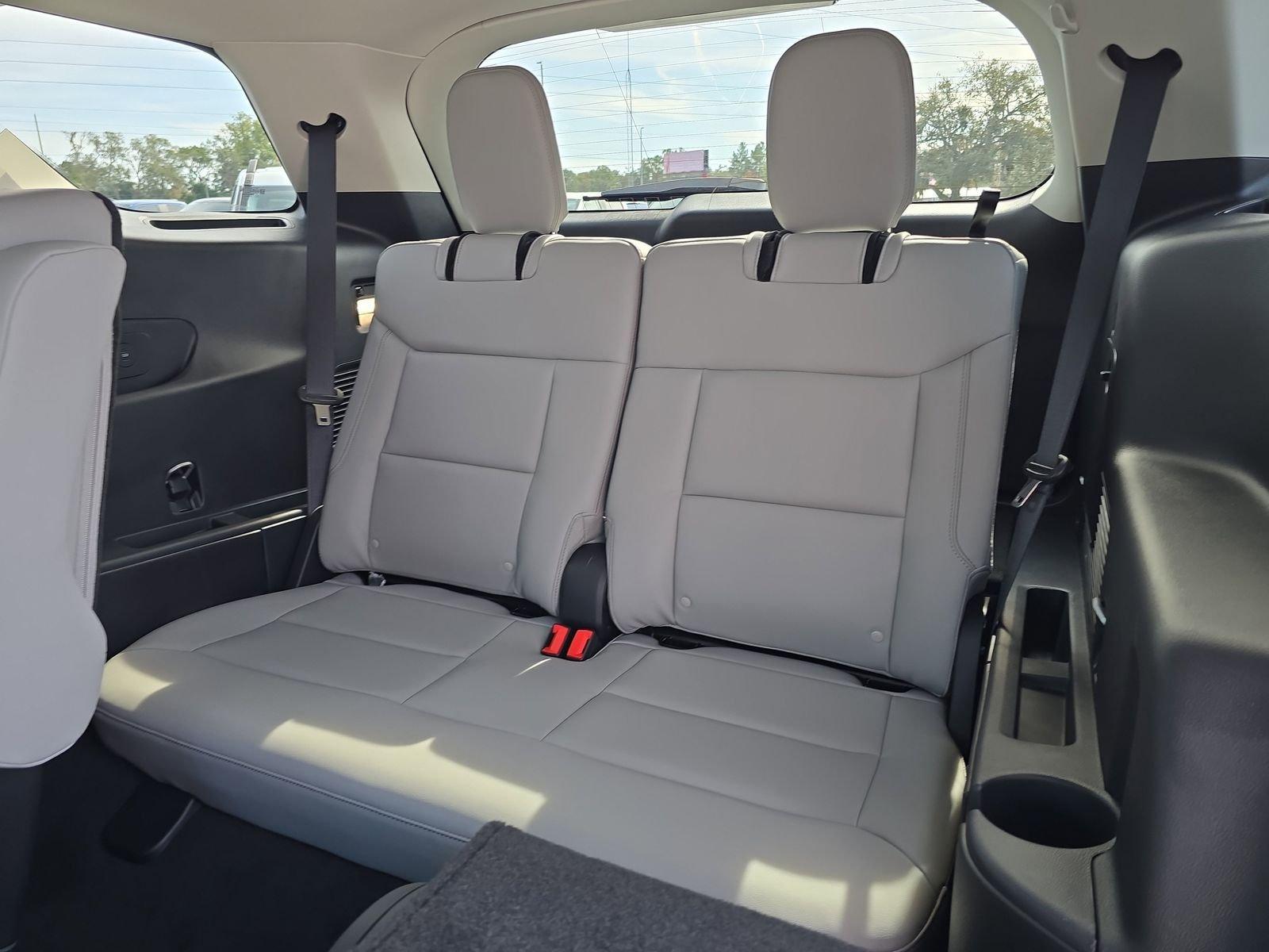 Ford Explorer Active Rwd 4D Sport Utility - Thumbnail 14