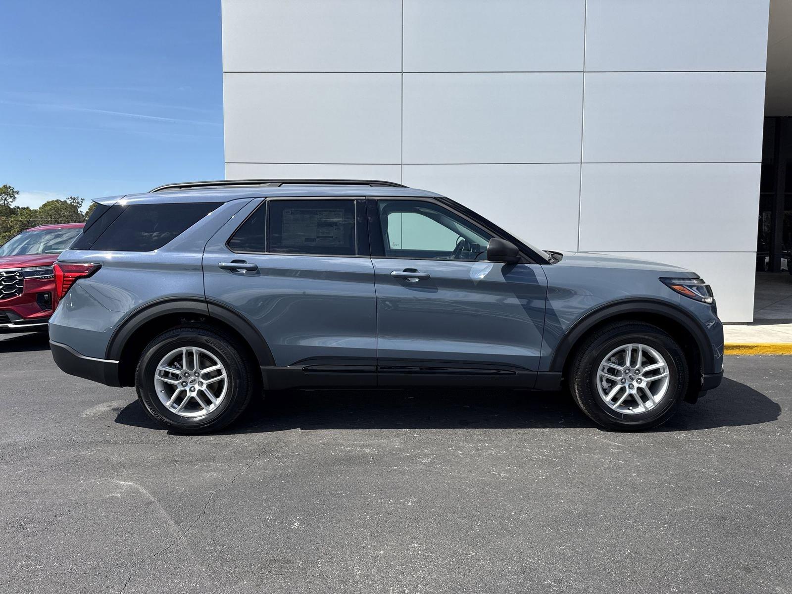 Ford Explorer Active Rwd 4D Sport Utility - Thumbnail 4