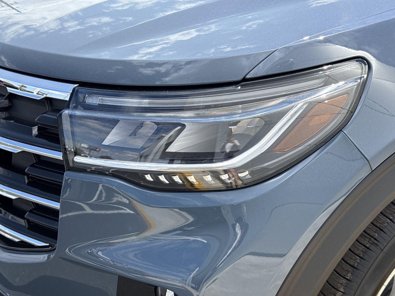 Ford Explorer Active Rwd 4D Sport Utility - Thumbnail 7