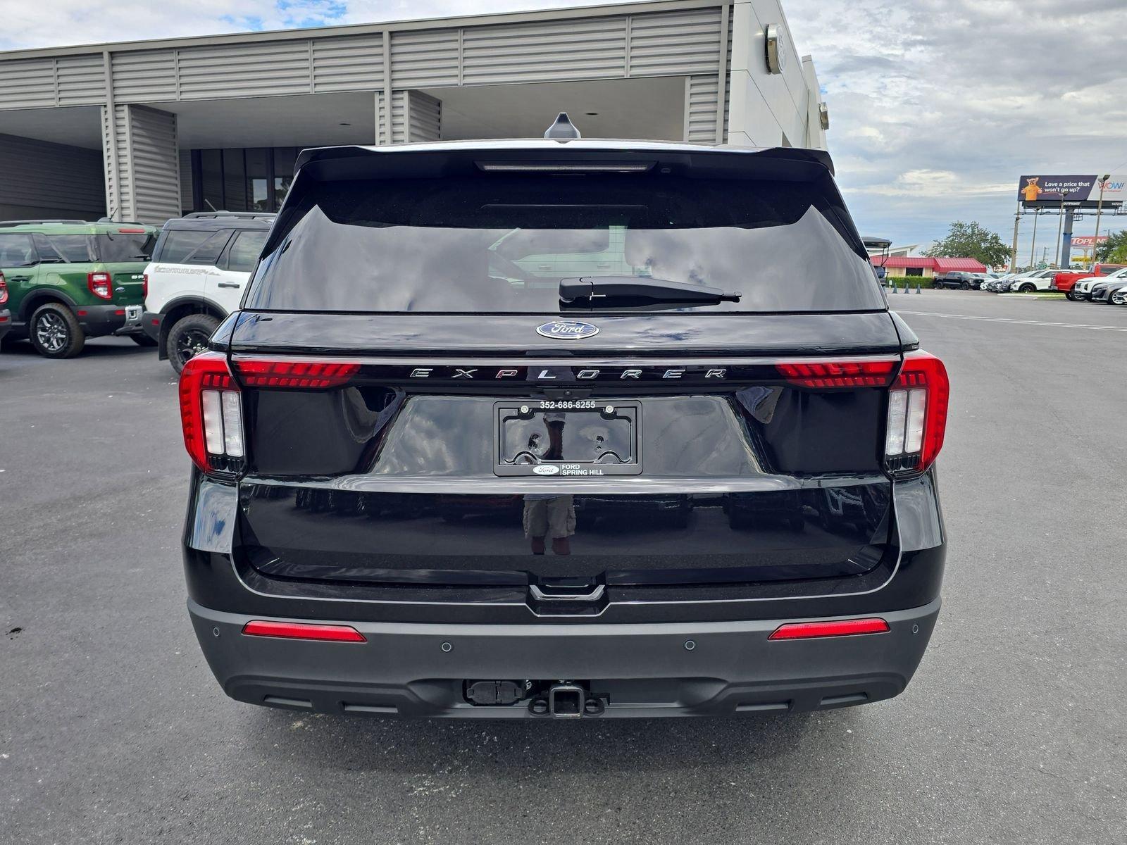 Ford Explorer Active Rwd 4D Sport Utility - Thumbnail 6