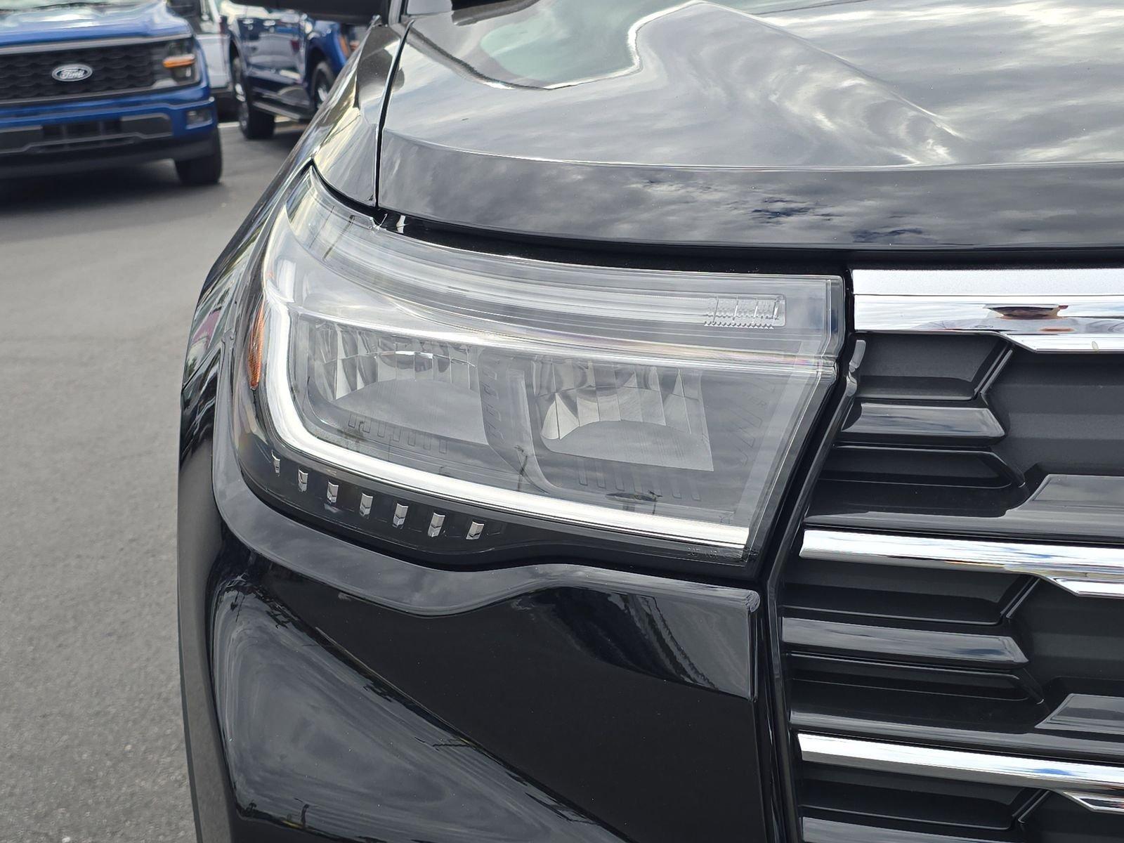 Ford Explorer Active Rwd 4D Sport Utility - Thumbnail 8