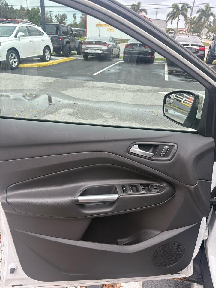 Ford Escapese 4Wd - Thumbnail 9