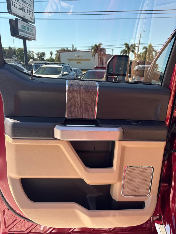 Ford F-250 Sdlariat Crew Cab 4Wd - Thumbnail 17