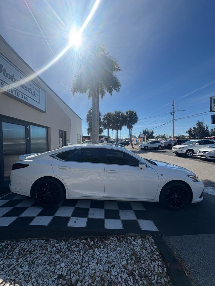 Lexus Es 350F Sport - Thumbnail 4