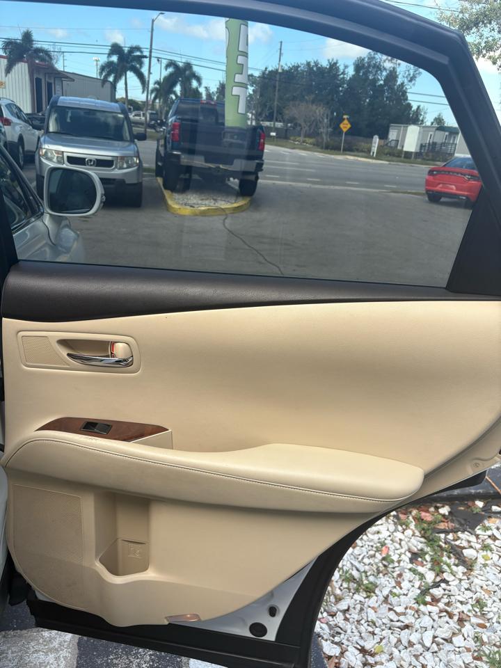 Lexus Rx 350Fwd - Thumbnail 17