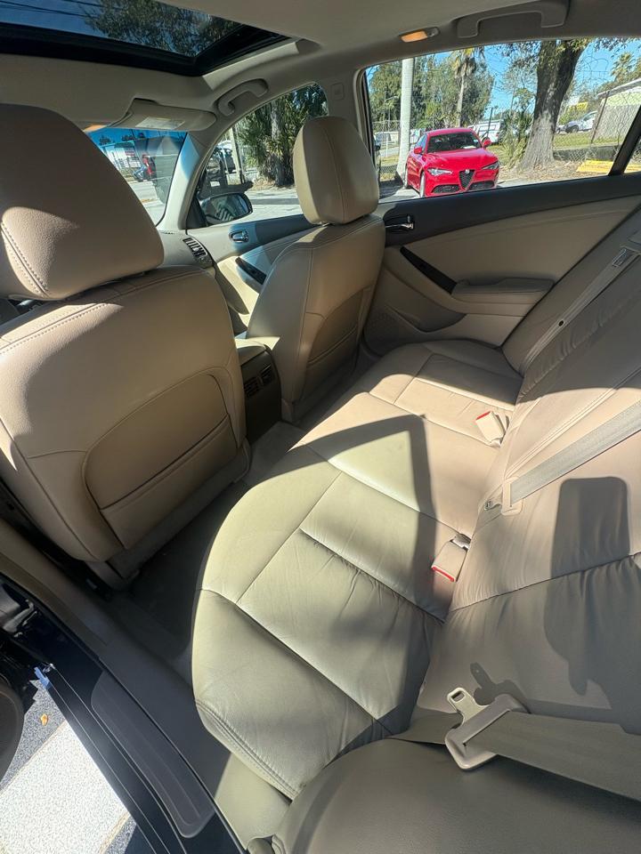 Nissan Altima3.5 Sr - Thumbnail 14