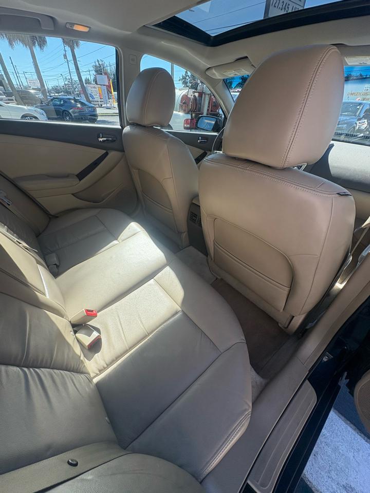 Nissan Altima3.5 Sr - Thumbnail 17