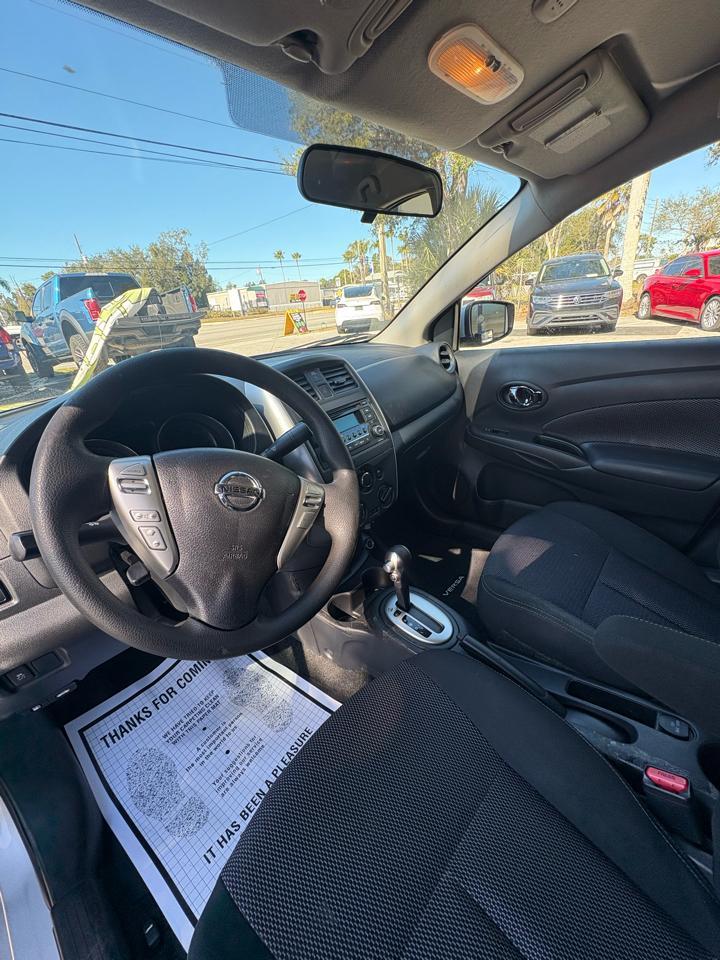 Nissan Versa1.6 S 5M - Thumbnail 10