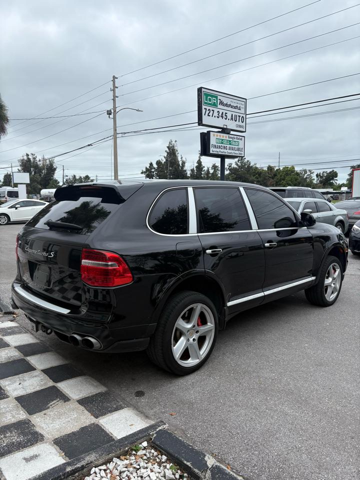 Porsche Cayenneturbo S - Thumbnail 8