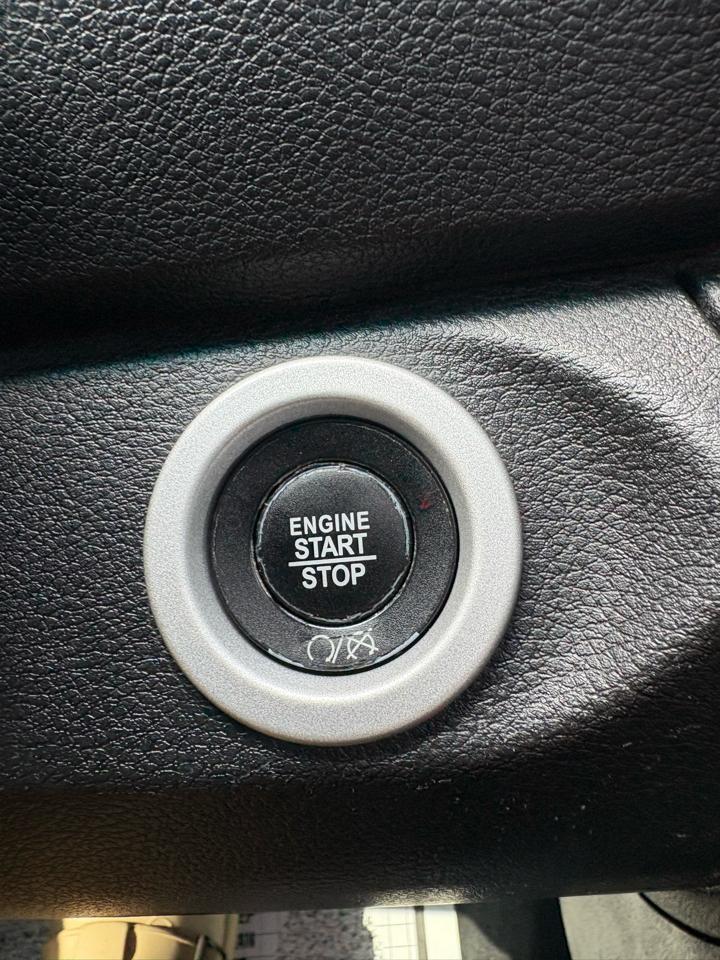 Ram 1500Rebel Crew Cab 4Wd - Thumbnail 20