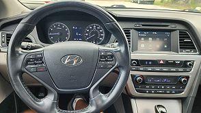 Hyundai Sonata Limited - View 1