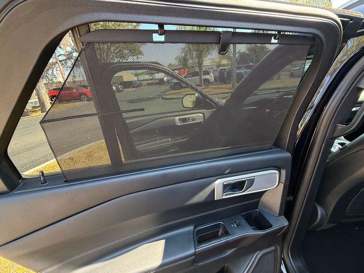 Ford Explorer Limited 4X4 Pano Roof Leather Loaded Carfax Cert | Plant City Florida | Bayshore Automotive - Thumbnail 2