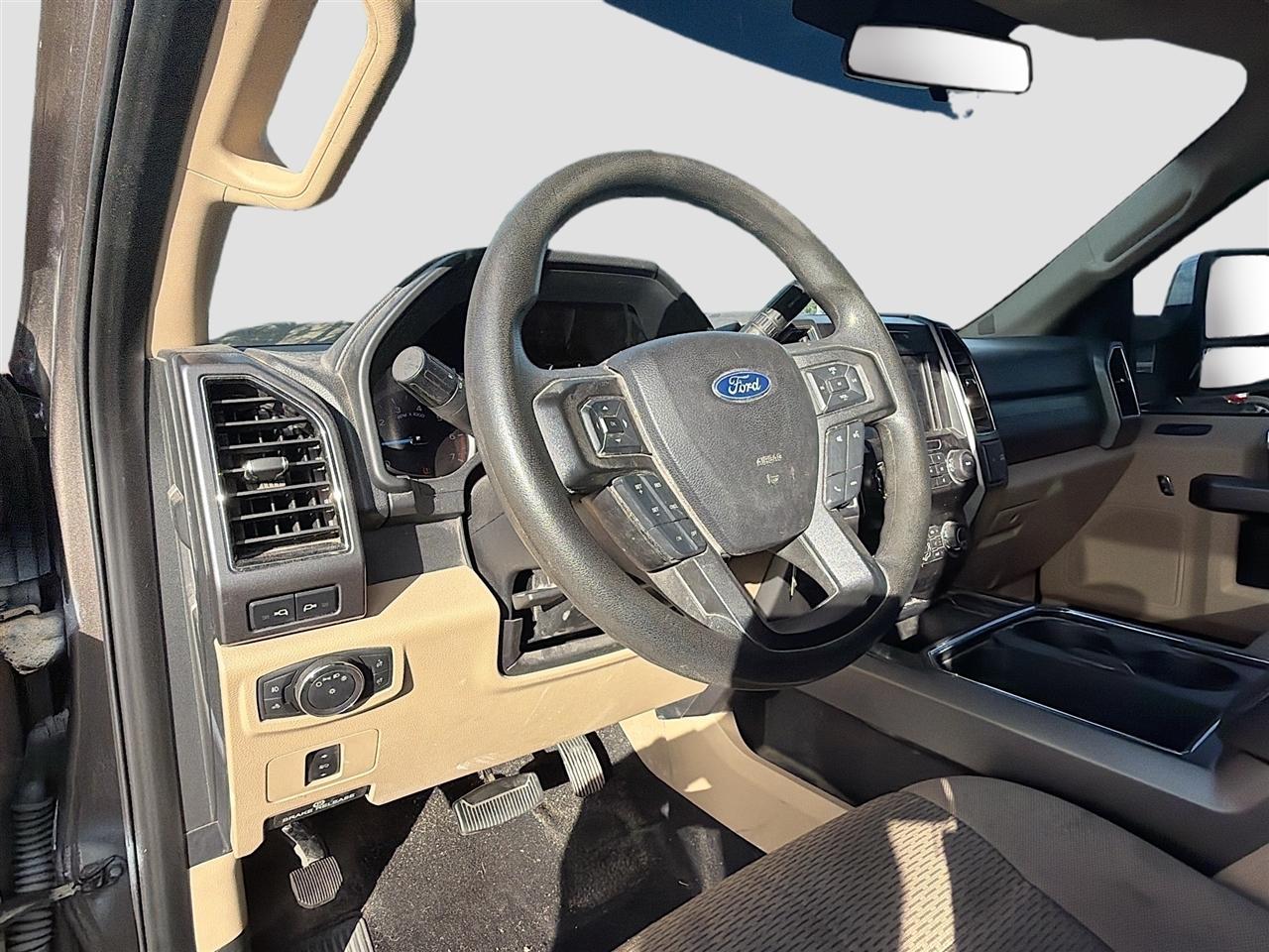 Ford Super Duty F-250 Srwxl 4Wd Crew Cab 6.75' Box - Thumbnail 11