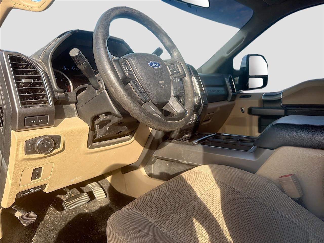 Ford Super Duty F-250 Srwxl 4Wd Crew Cab 6.75' Box - Thumbnail 9