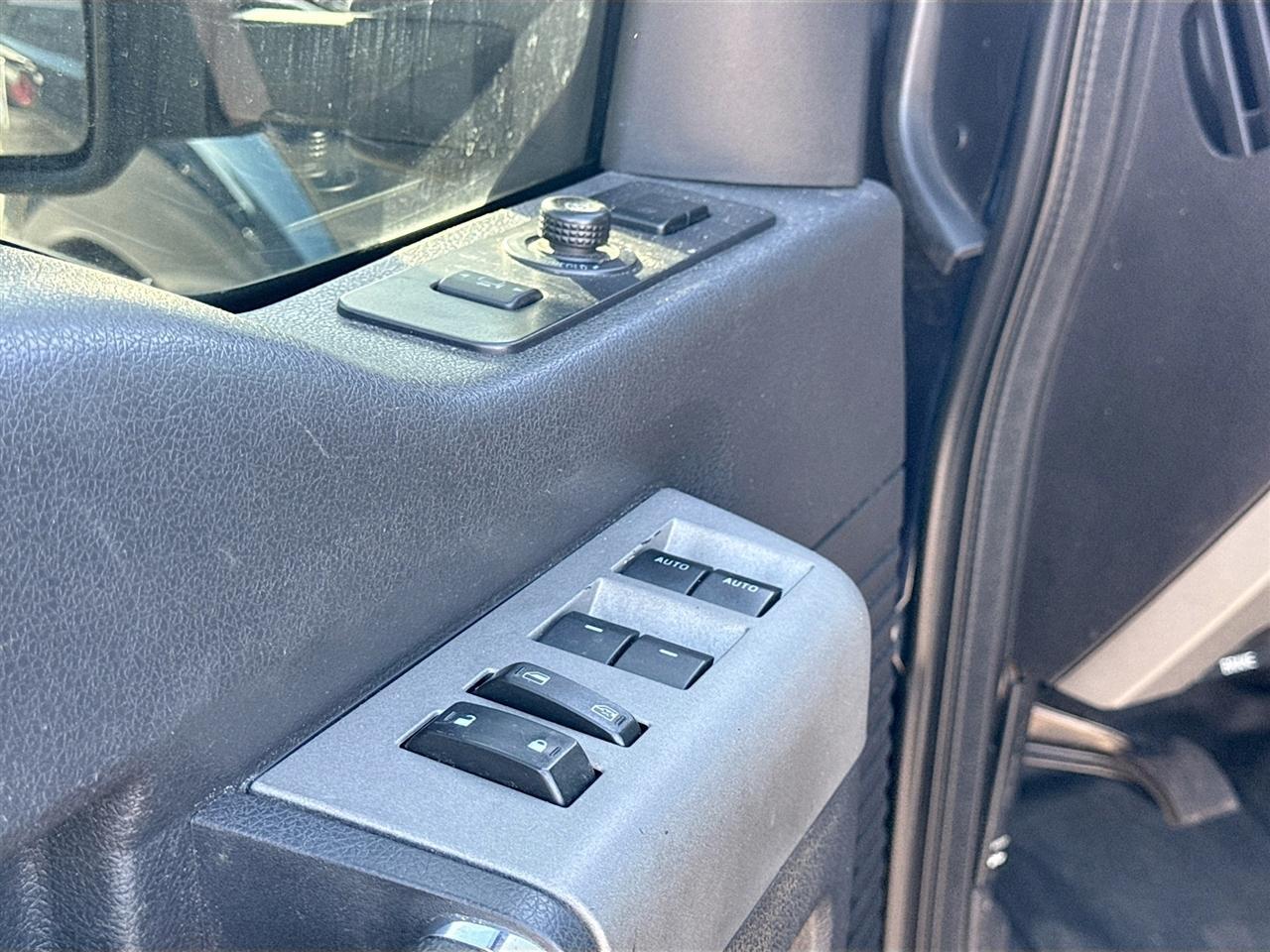 Ford Super Duty F-250 Srw4Wd Crew Cab 172" Lariat - Thumbnail 17