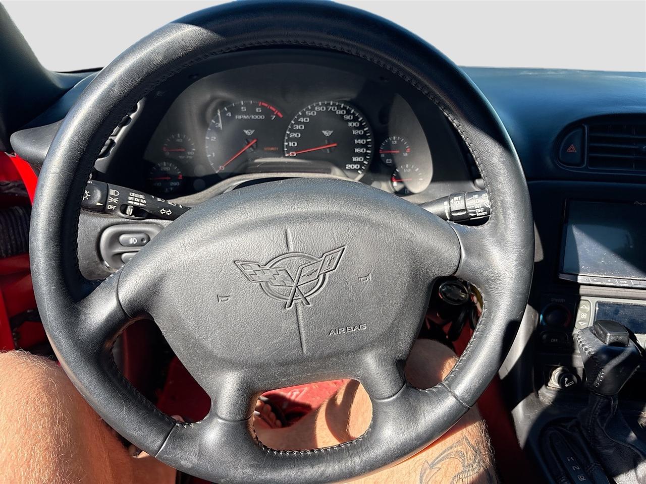 Chevrolet Corvette2Dr Convertible - Thumbnail 11