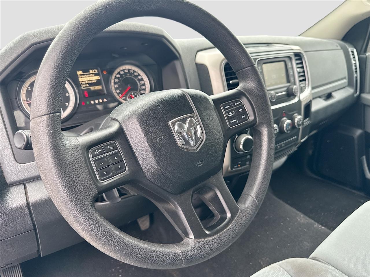 Ram 15004Wd Quad Cab 140.5" Slt - Thumbnail 9