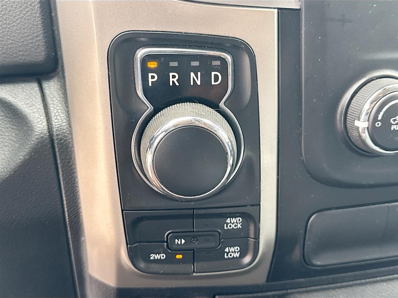 Ram 15004Wd Quad Cab 140.5" Slt - Thumbnail 15