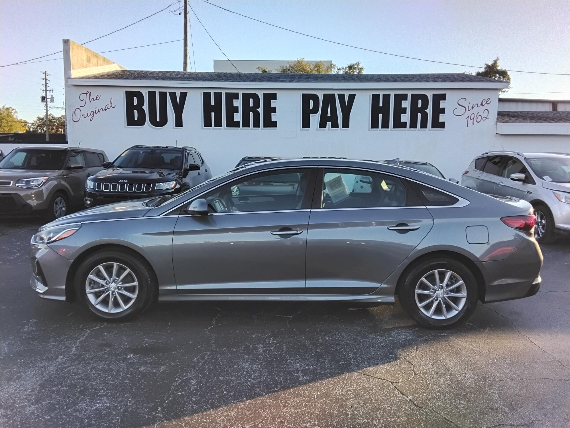 Hyundai Sonata Se - View 1