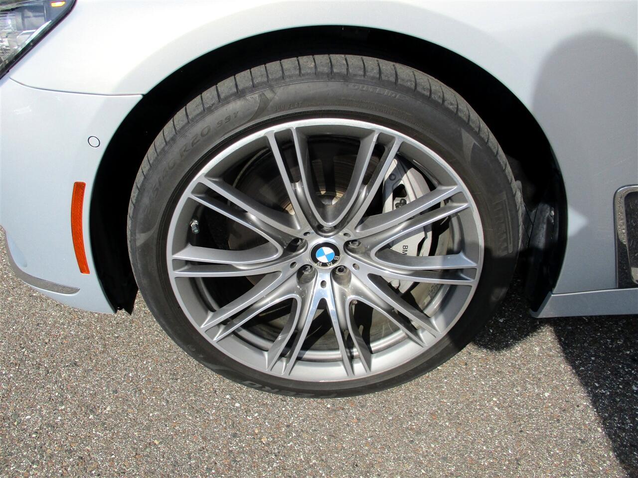 Bmw 7-Series750I - Thumbnail 10