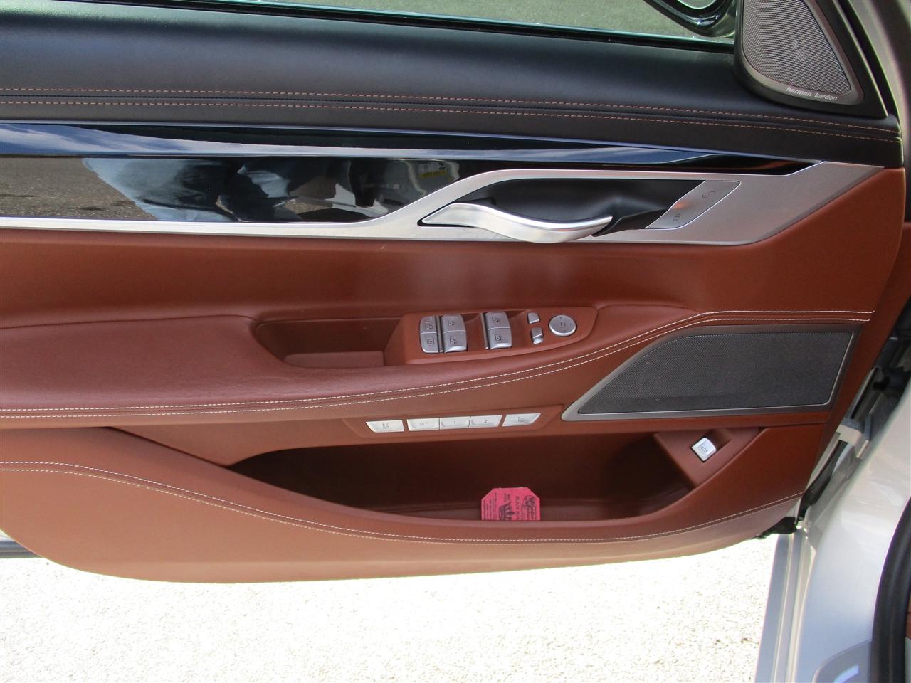 Bmw 7-Series750I - Thumbnail 11